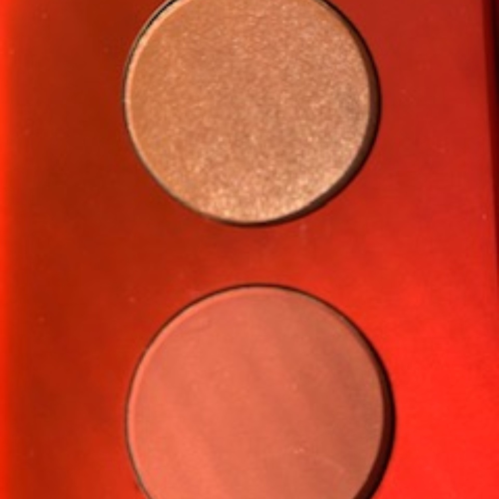 Colourpop eyeshadow duo